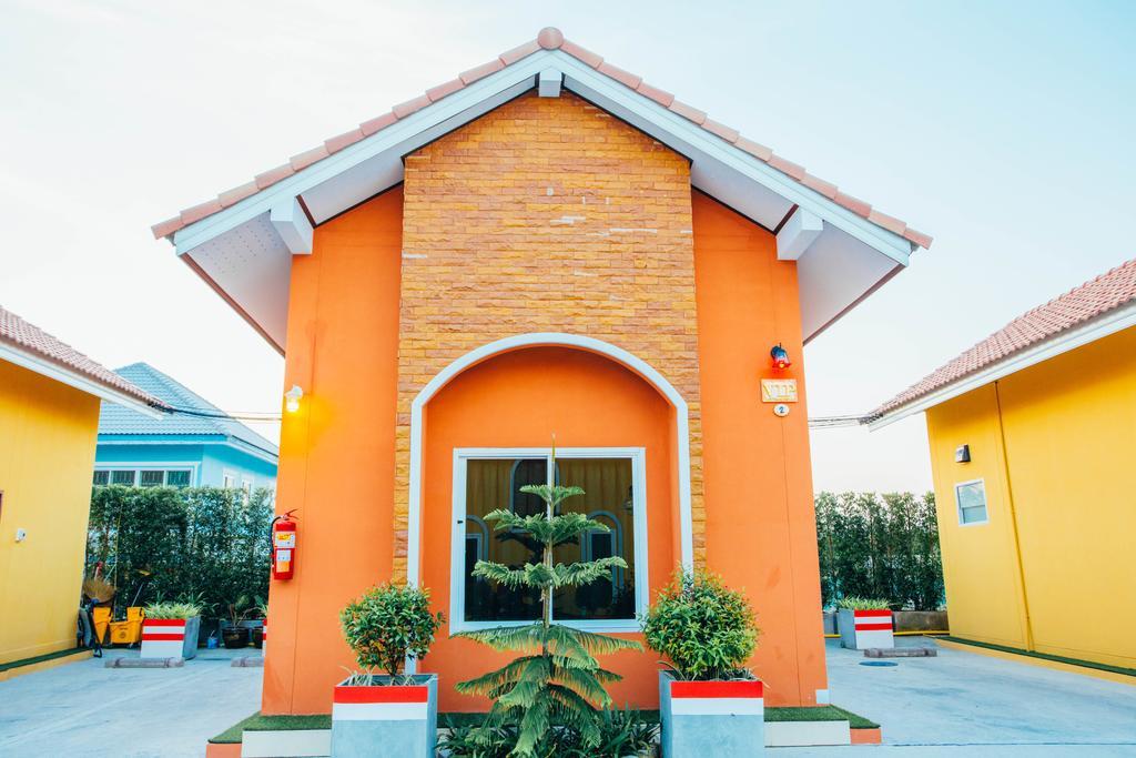 Windsor Resort Lopburi Bagian luar foto