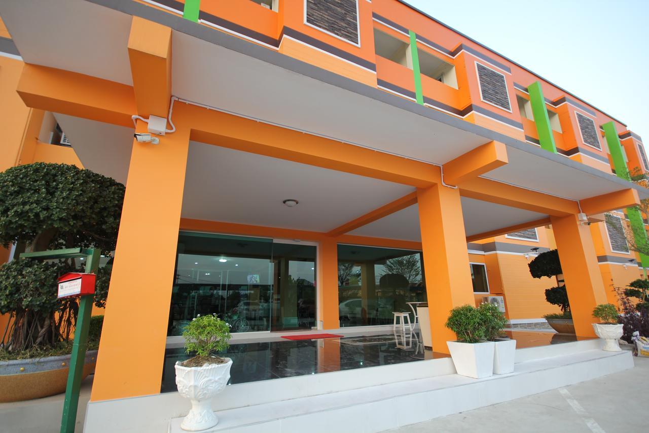 Windsor Resort Lopburi Bagian luar foto