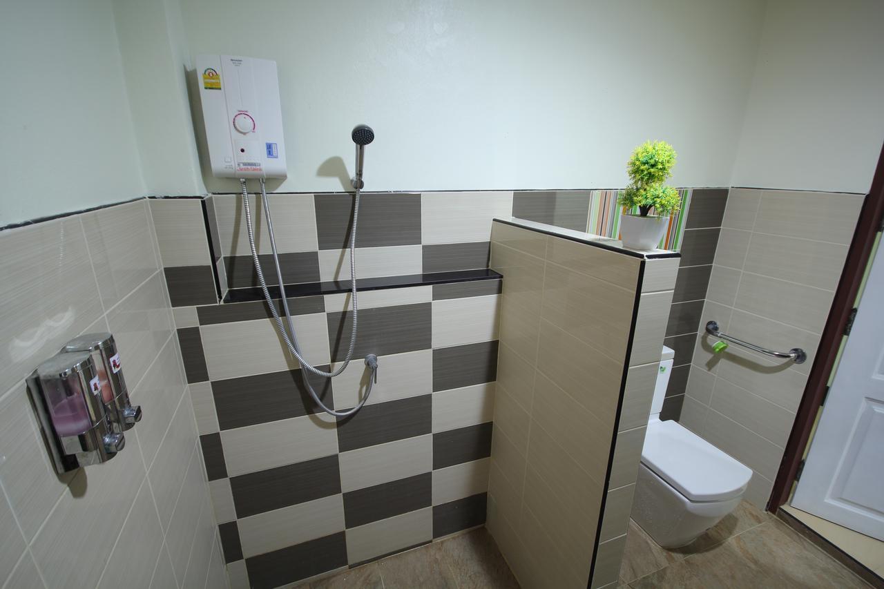 Windsor Resort Lopburi Bagian luar foto