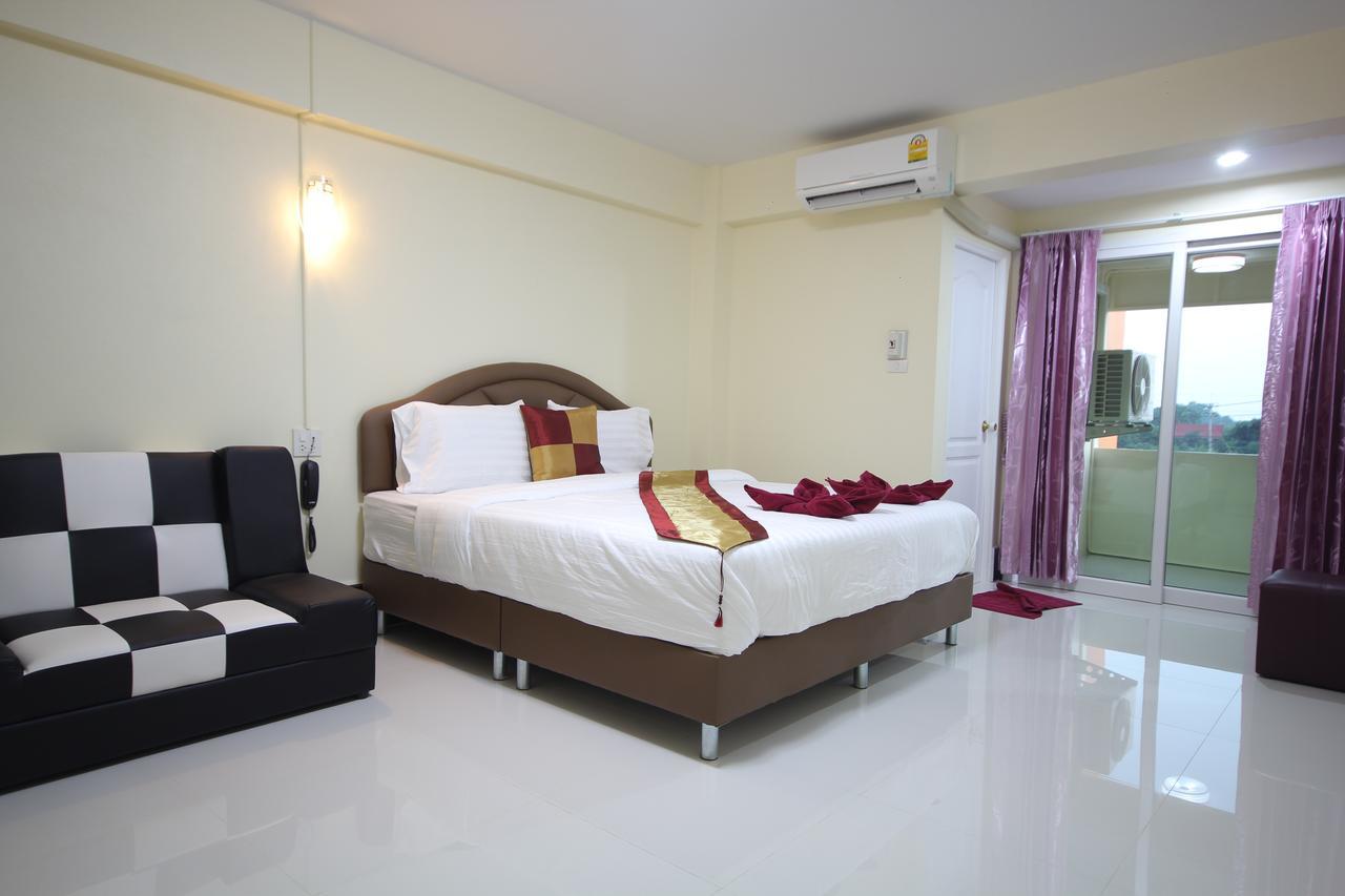 Windsor Resort Lopburi Bagian luar foto